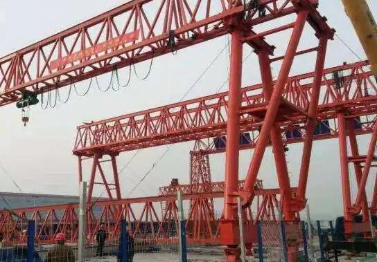MG80/5t龍門吊:節(jié)約人力資本的起重吊裝設(shè)備 MG80/5t龍門吊:節(jié)約人力資本的起重吊裝設(shè)備
