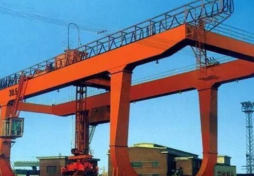 U型門(mén)式起重機(jī)的大功率電機(jī)為什么采用強(qiáng)迫通風(fēng)結(jié)構(gòu)?