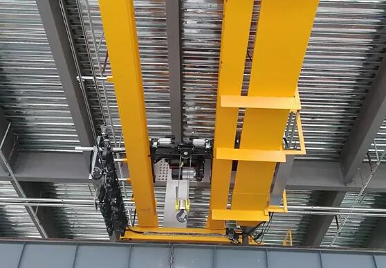 雙梁起重機(jī)滲油的首要因素都有哪些 雙梁起重機(jī)滲油的首要因素都有哪些