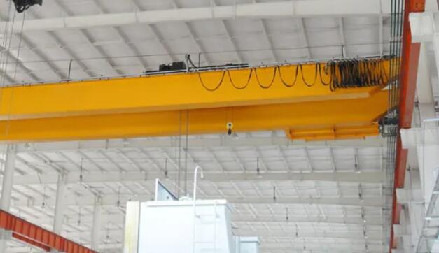 歐式電動(dòng)雙梁起重機(jī)——構(gòu)造精巧，耗能較低