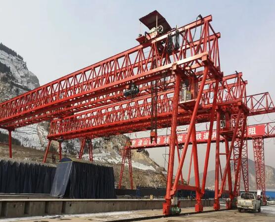 北方地區(qū)四季分明，氣溫降低的狀況時?怎樣做好起重設(shè)備的維護保養(yǎng)工作