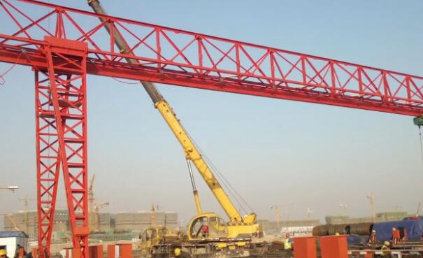 雙梁龍門吊怎么穩(wěn)定操作才能保證**性 雙梁龍門吊怎么穩(wěn)定操作才能保證**性