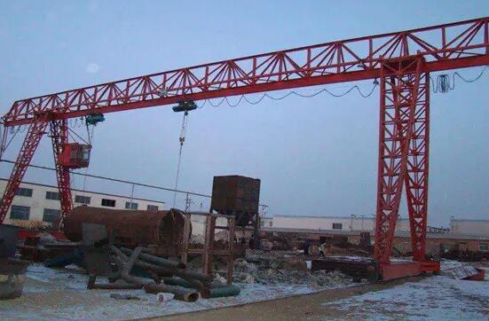 龍門吊實際操作要留意一下幾個方面，學好防止中后期維修費