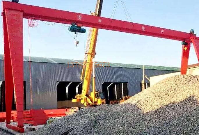 門式起重機(jī)的應(yīng)用方式有什么? 門式起重機(jī)的應(yīng)用方式有什么?