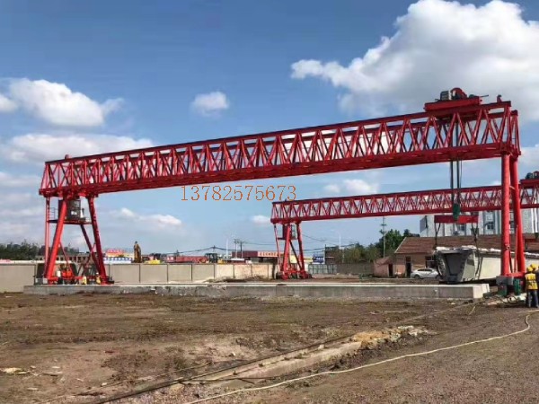 龍門吊門式起重機(jī)大車和小車運(yùn)行的規(guī)范有哪些?