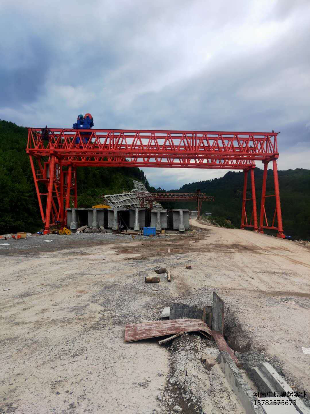 架橋機(jī)和提梁機(jī)區(qū)別在哪？